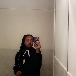 Meet your Posher, Kendall